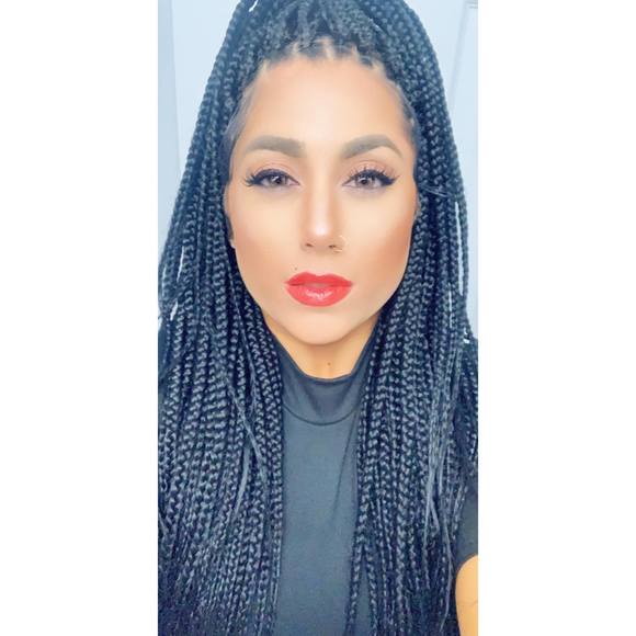 Meet your Posher, Erica - Picture 1 of 1